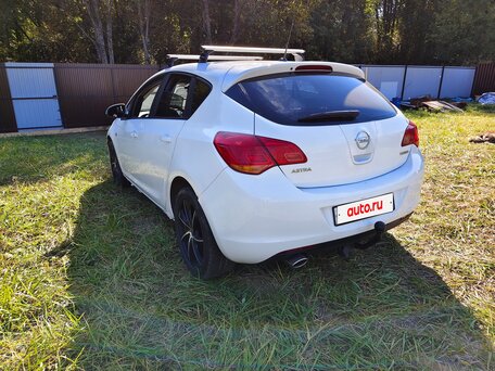 2011 Opel Astra J, белый, 500000 рублей, вид 4