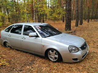 2014 Lada (ВАЗ) Priora I Рестайлинг, серебристый, 450000 рублей, вид 2