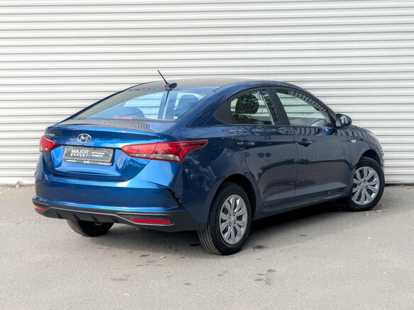 2022 Hyundai Solaris II Рестайлинг, синий, 1585000 рублей - вид 4