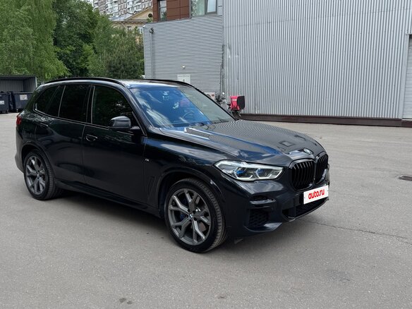 2021 BMW X5 40i IV (G05/G18), чёрный, 7600000 рублей - вид 1
