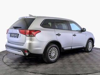 2021 Mitsubishi Outlander III Рестайлинг 3, серый, 2415000 рублей, вид 5