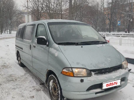 1998 Toyota HiAce, зелёный, 650000 рублей, вид 1