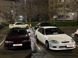 2000 Honda Civic Ferio II, белый, 330000 рублей, вид 4
