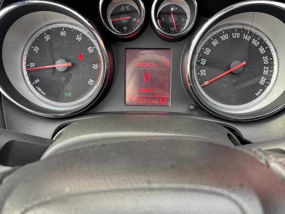 2012 Opel Astra GTC J Рестайлинг, чёрный - вид 6