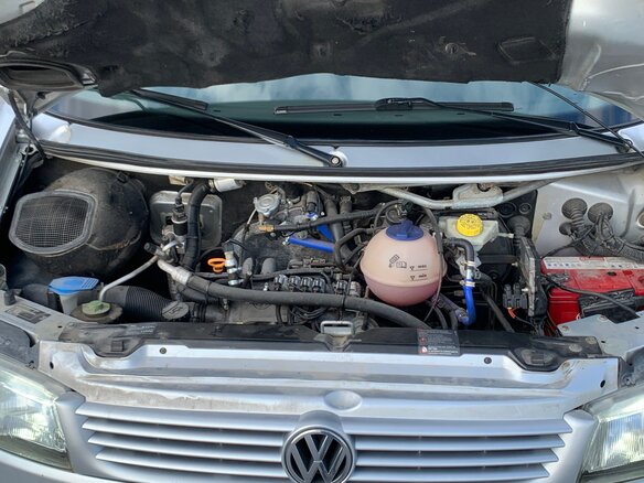2002 Volkswagen Multivan T4, серебристый, 1350000 рублей - вид 16