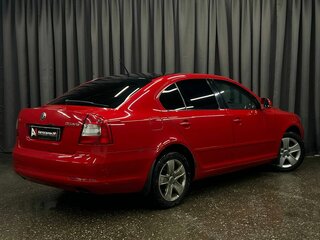 2012 Skoda Octavia II (A5) Рестайлинг, красный, 599888 рублей, вид 4