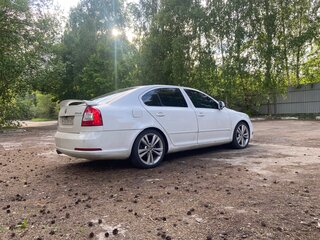 2010 Skoda Octavia RS II Рестайлинг, белый, 1080000 рублей, вид 4