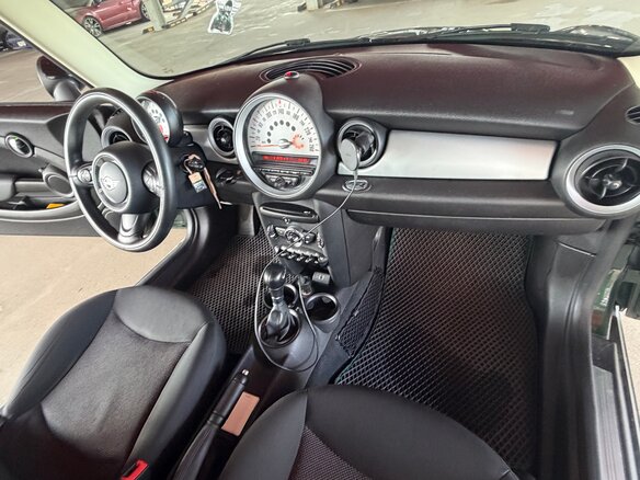 2013 Mini Hatch Cooper II (R56) Рестайлинг, зелёный, 1200000 рублей - вид 6