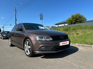 2015 Volkswagen Jetta VI Рестайлинг, коричневый, 1000000 рублей, вид 2