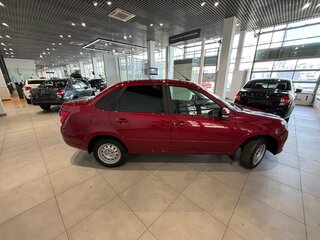 2026 Lada (ВАЗ) Granta I Рестайлинг, красный, 1088000 рублей, вид 5