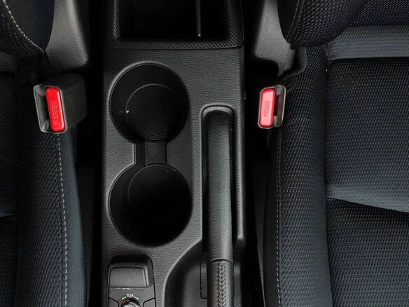 2020 Mazda 2 III (DJ) Рестайлинг, красный, 1400000 рублей - вид 13