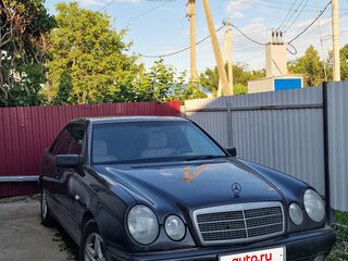 1997 Mercedes-Benz E-Класс 230 II (W210, S210), чёрный, 345451 рублей, вид 2