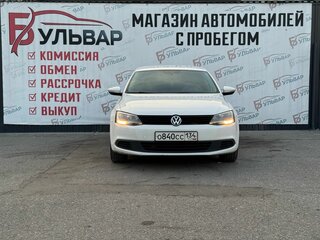 2014 Volkswagen Jetta VI, серебристый, 900000 рублей, вид 2