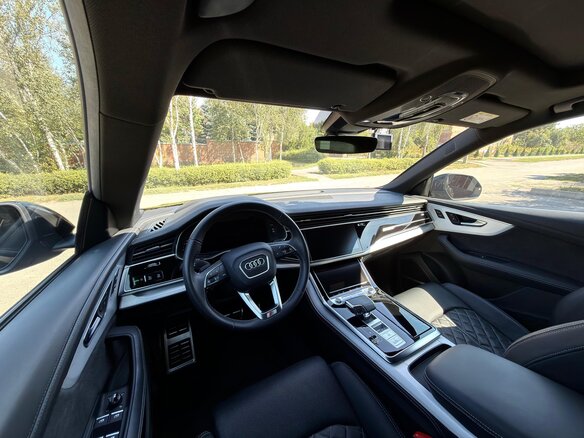 2021 Audi Q8 55 TFSI I (4M), чёрный, 8499000 рублей - вид 13