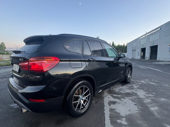 2017 BMW X1 20i xDrive II (F48), чёрный, 2350000 рублей - вид 7