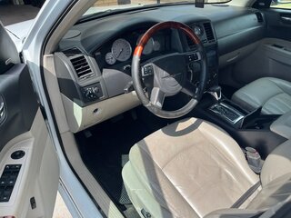 2005 Chrysler 300C I, белый, 1000000 рублей, вид 5