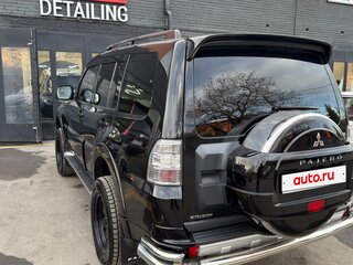 2011 Mitsubishi Pajero IV Рестайлинг 1, чёрный, 2200000 рублей, вид 2