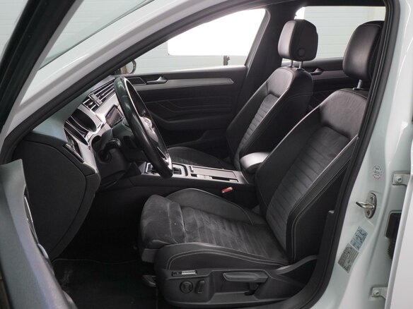 2019 Volkswagen Passat B8 Рестайлинг, белый, 2579000 рублей - вид 8