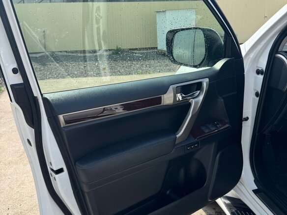 2018 Lexus GX 460 II Рестайлинг, белый, 5400000 рублей - вид 10