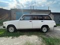 1999 Lada (ВАЗ) 2104 4-speed, белый, 280000 рублей - вид 2