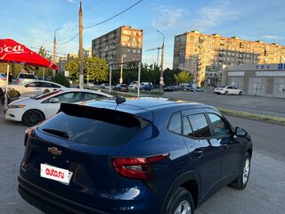 2023 Chevrolet Trax II, синий, 1900000 рублей, вид 3