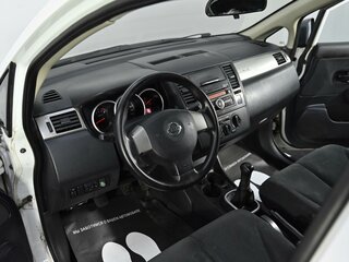 2012 Nissan Tiida I Рестайлинг, белый, 329000 рублей, вид 5