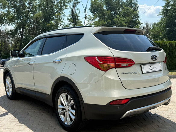 2013 Hyundai Santa Fe III, бежевый - вид 8
