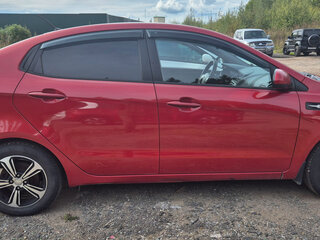 2015 Kia Rio III, красный, 800000 рублей, вид 3