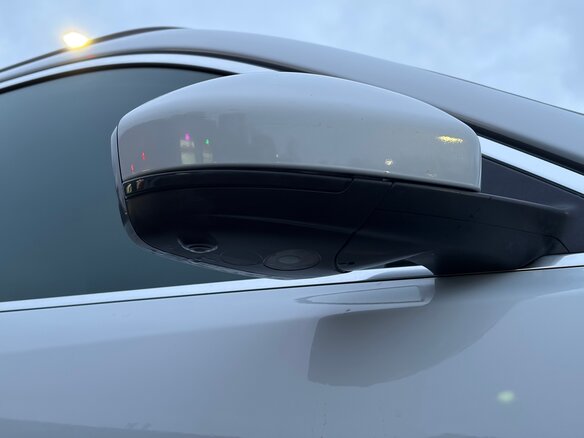 2016 Jaguar F-Pace I, белый, 2400000 рублей - вид 16