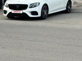 2017 Mercedes-Benz E-Класс 400 V (W213, S213, C238), белый, 3250000 рублей, вид 2