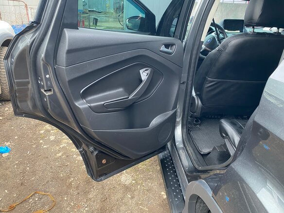 2015 Ford Kuga II, серый, 1500000 рублей - вид 18