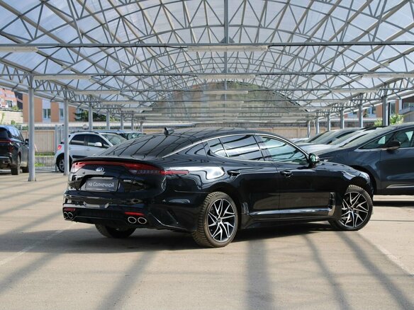 2021 Kia Stinger I, чёрный, 2650000 рублей - вид 4