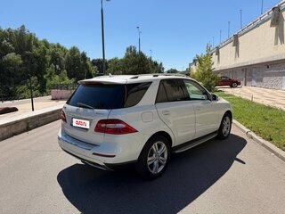 2012 Mercedes-Benz M-Класс 500 III (W166), белый, 1830000 рублей, вид 4