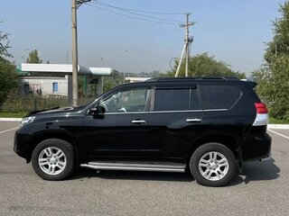 2013 Toyota Land Cruiser Prado 150 Series, чёрный, 4000000 рублей, вид 3