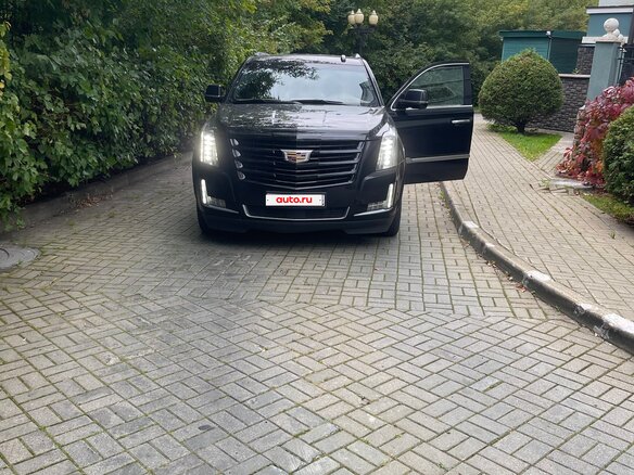 2020 Cadillac Escalade ESV IV, чёрный - вид 2