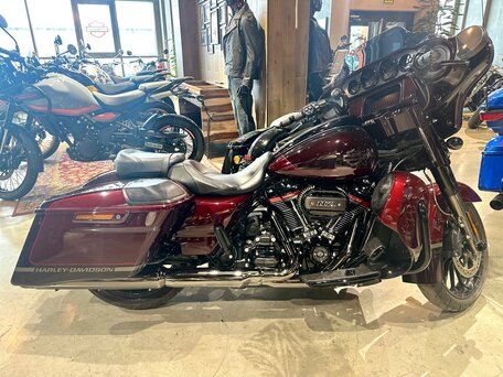 2018 Harley-Davidson CVO Street Glide, пурпурный, 3950000 рублей, вид 2