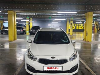2018 Kia Ceed II Рестайлинг, белый, 1270000 рублей, вид 3