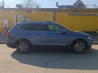 2019 Volkswagen Tiguan L II (China Market), синий, 2850000 рублей, вид 3