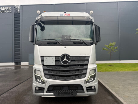 2023 Mercedes-Benz Actros, белый, 8150000 рублей, вид 2