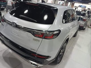 2023 Honda HR-V III, белый, 3904016 рублей, вид 3