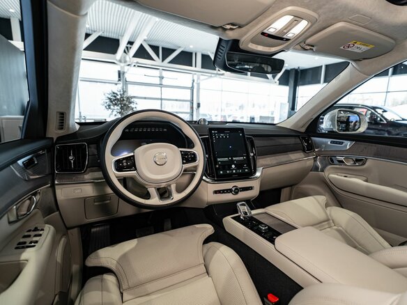 2026 Volvo XC90 B5 II Рестайлинг 2, серый - вид 9