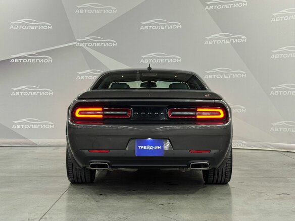 2018 Dodge Challenger III Рестайлинг 2, серый - вид 3