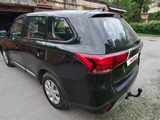 2019 Mitsubishi Outlander III Рестайлинг 3, чёрный, 2149000 рублей, вид 5