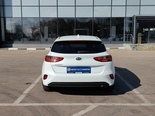 2018 Kia Ceed III, белый, 1449000 рублей, вид 4