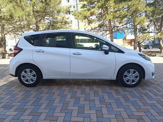 2017 Nissan Note II Рестайлинг, белый, 900000 рублей, вид 3