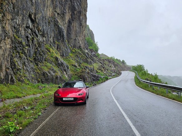 2021 Mazda Roadster IV (ND), красный, 2350000 рублей - вид 3