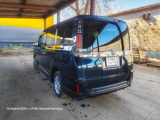 2016 Toyota Voxy III (R80), синий, 2100000 рублей, вид 4