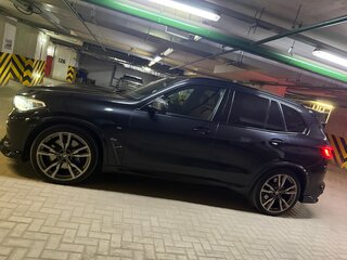 2019 BMW X5 M50d IV (G05/G18), чёрный, 5500000 рублей, вид 2