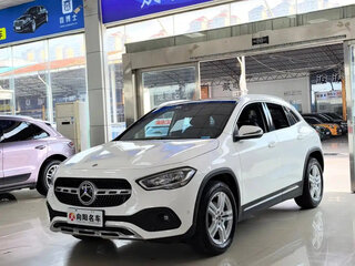 2022 Mercedes-Benz GLA 180 II (H247), белый, 2305000 рублей, вид 1
