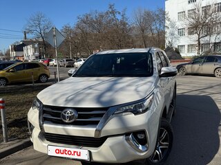 2018 Toyota Fortuner II, белый, 4000000 рублей, вид 1
